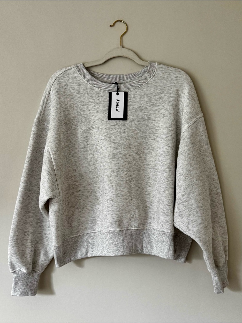 NWT J.o&co Cropped Boxy Crewneck Sweatshirt, Cloud White Heather Grey – XL